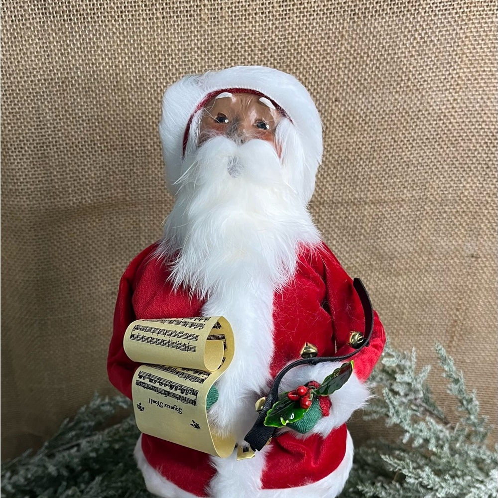 Byers’ Choice AA Red Velvet Santa Brand New